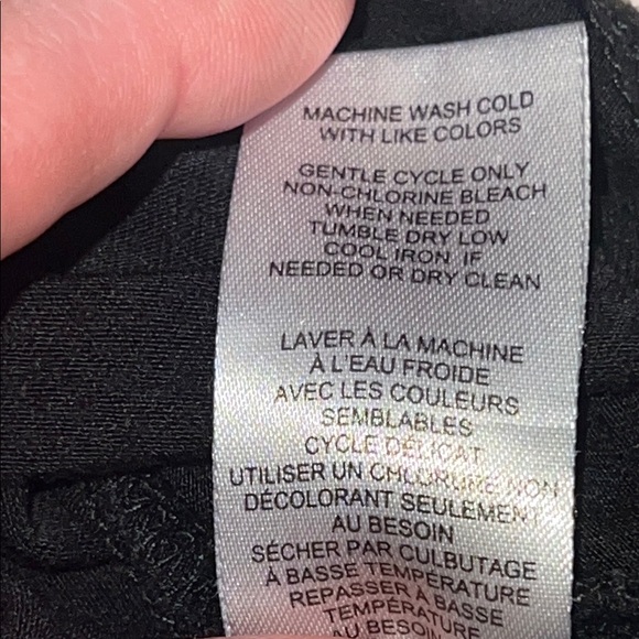 Tahari Women’s Black Long Sleeved Round Crew Neck 3/4 Sleeve Size 1X - Picture 16 of 16